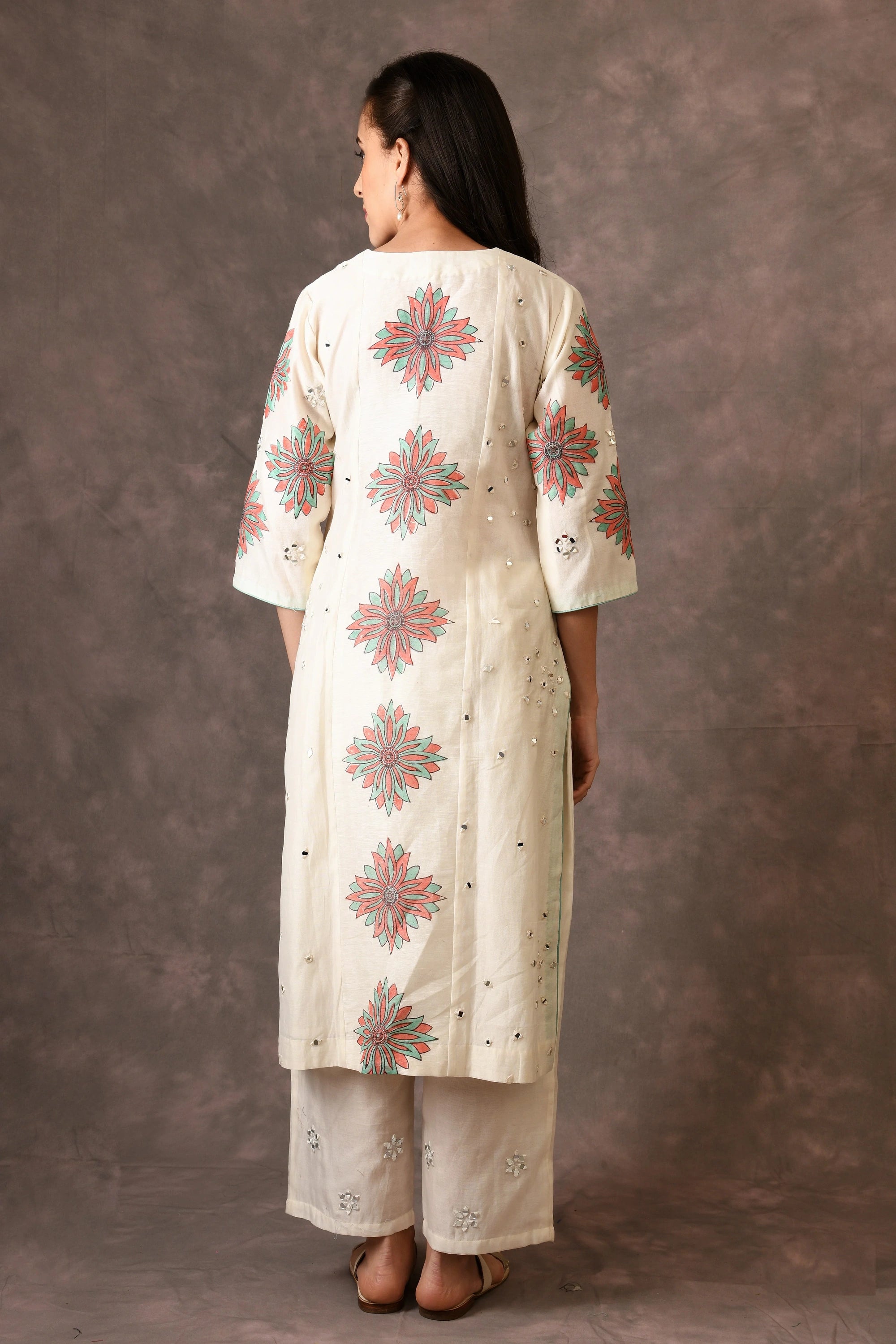 Ivory Temple Flower Applique Straight Kurta Set With Scattered Mirror Embroidery