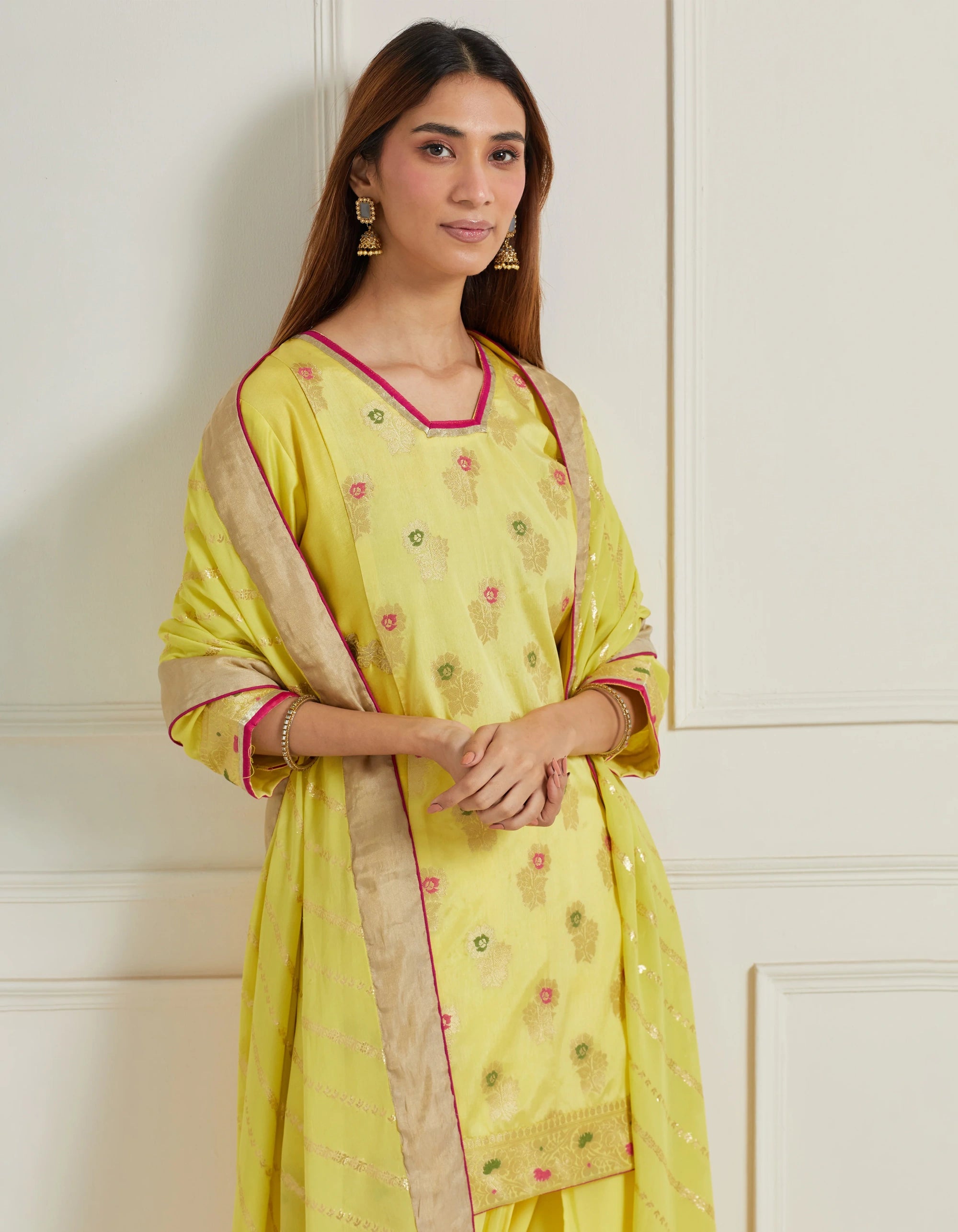 Kurta/ Dhoti Pant And Duppata Set