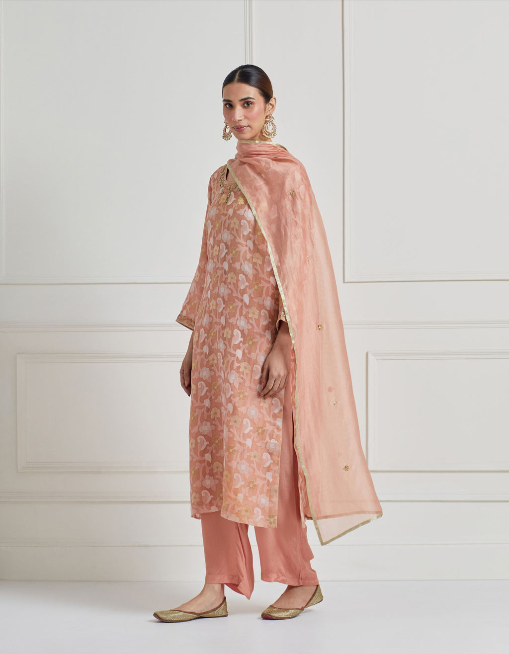 Dull Rose Vintage Banarasi Cutwork Kurta Set