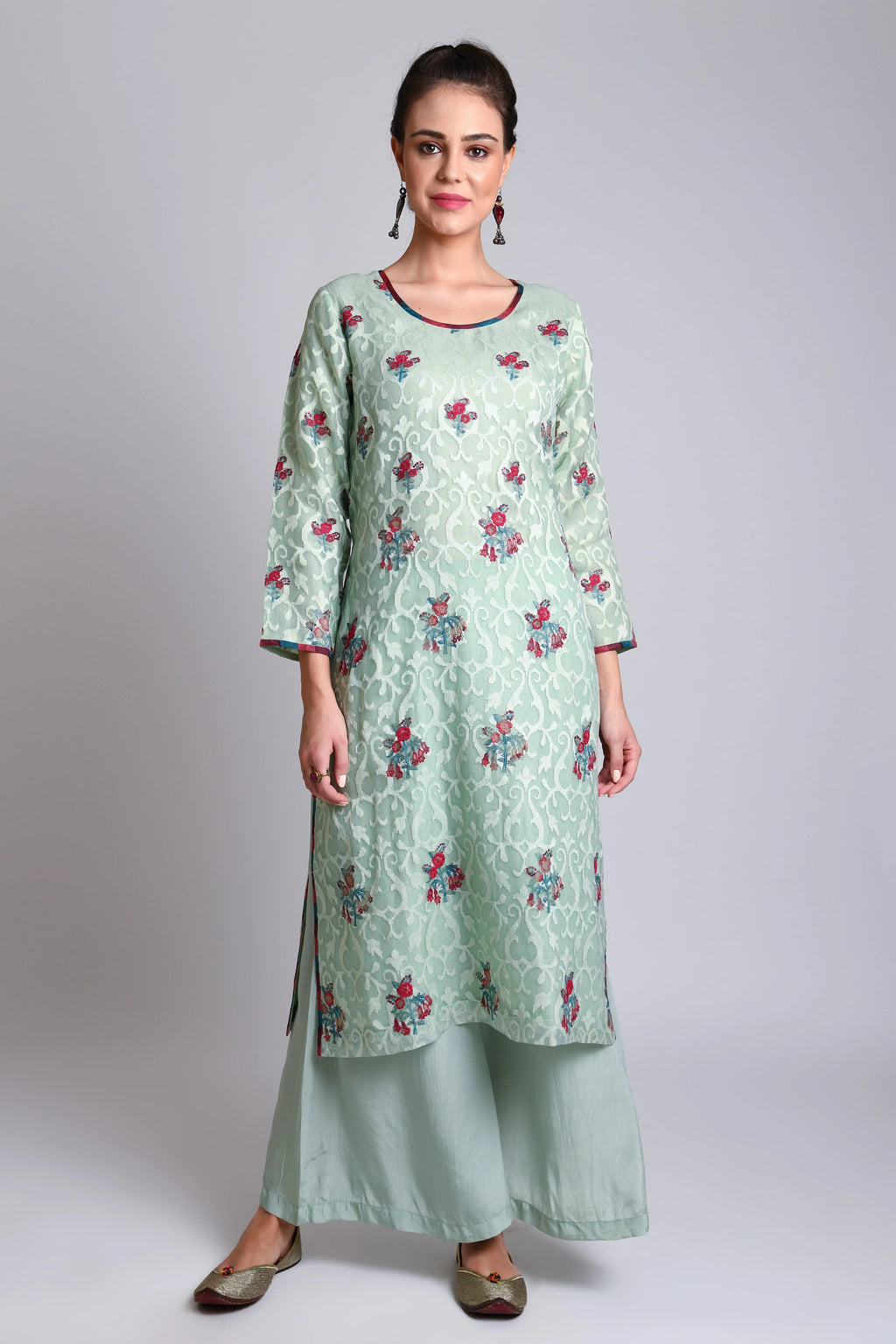 Straight Kurta With Slit-Round Neck
