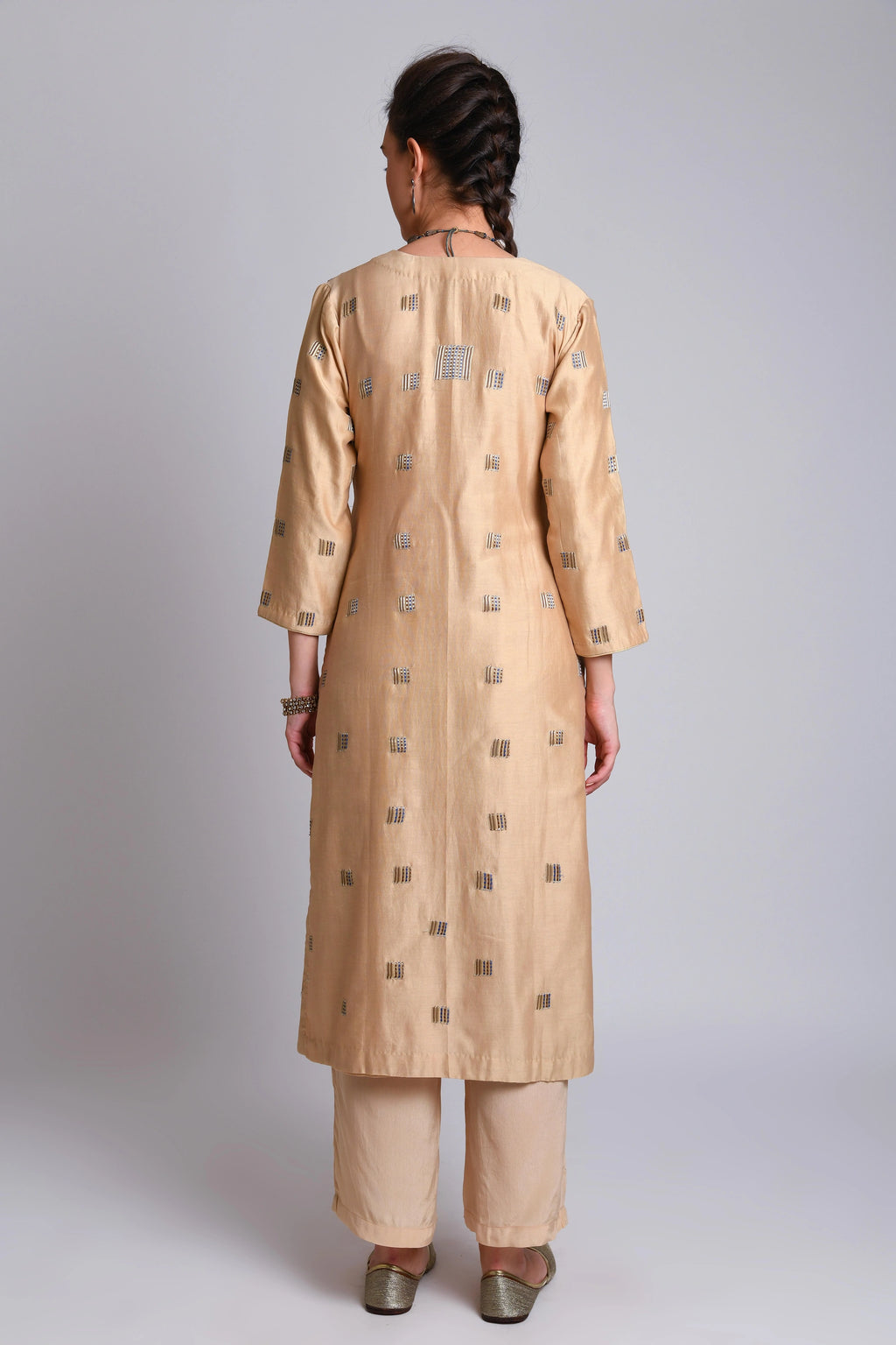 Paneled Kurta With Pinktuks And Round Neck